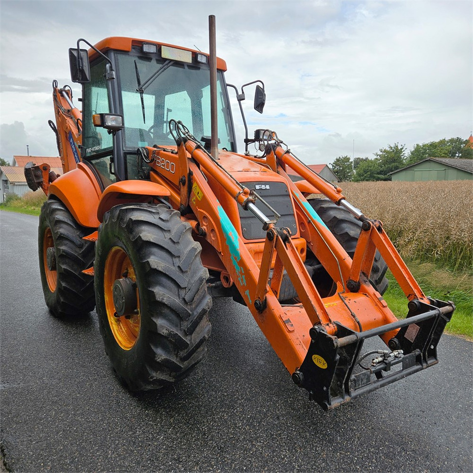 Fiat-Hitachi FB200-4PS - Багер-товарач: снимка 3 Fiat-Hitachi FB200-4PS - Багер-товарач: снимка 3