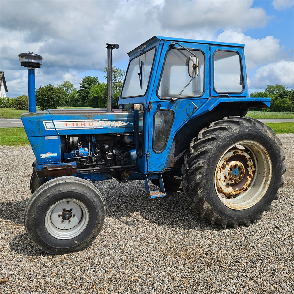 Ford 7000 - Трактор: снимка 1 Ford 7000 - Трактор: снимка 1