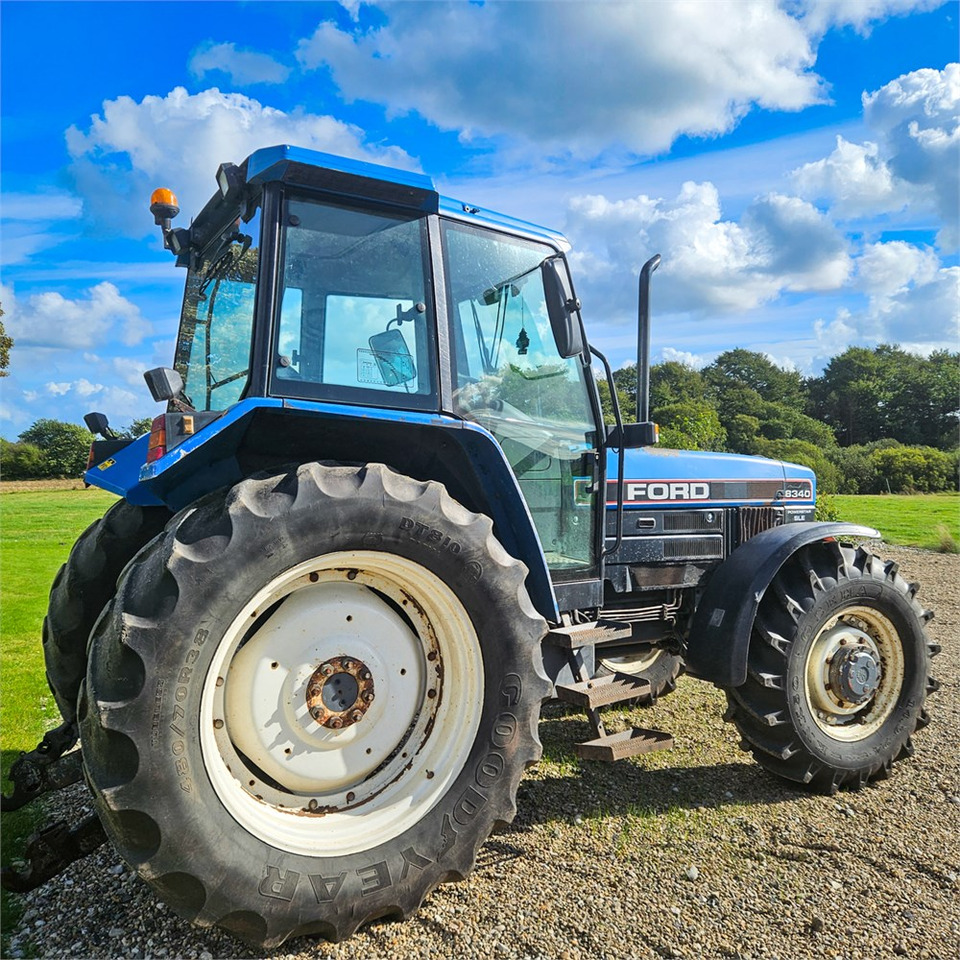 Ford 8340 Powerstar SLE - Трактор: снимка 3 Ford 8340 Powerstar SLE - Трактор: снимка 3