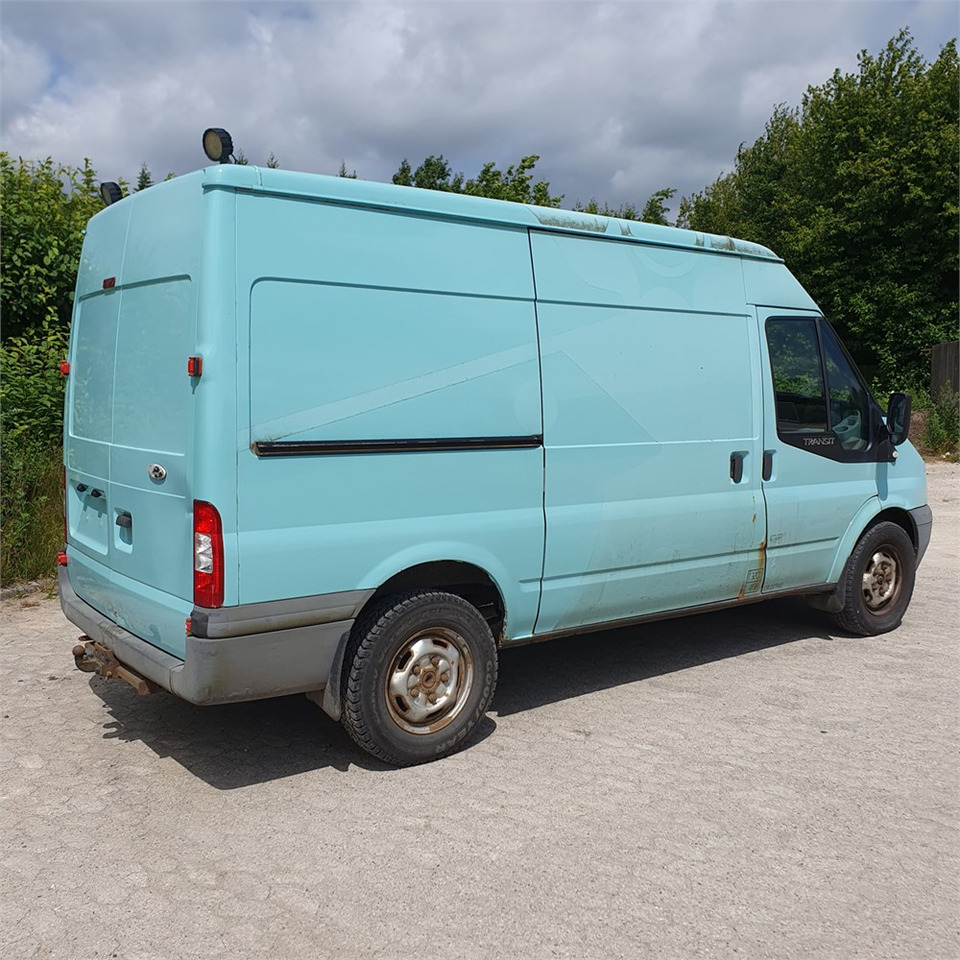 Ford Transit Van 2,4 Tdci 350m Rwd - Товарен бус: снимка 5 Ford Transit Van 2,4 Tdci 350m Rwd - Товарен бус: снимка 5