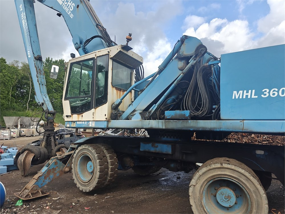 Fuchs MHL360 - Багер за манипулиране на материали: снимка 3 Fuchs MHL360 - Багер за манипулиране на материали: снимка 3