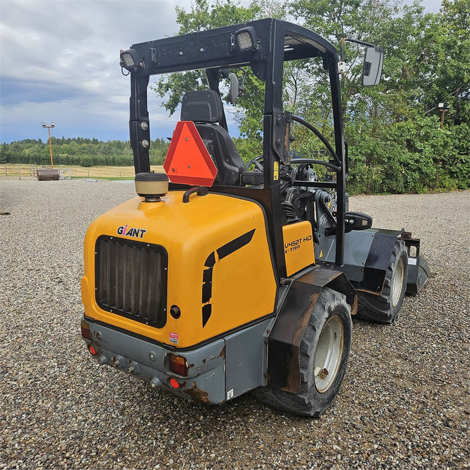 Giant V452T X-TRA HD - Колесен товарач: снимка 4 Giant V452T X-TRA HD - Колесен товарач: снимка 4