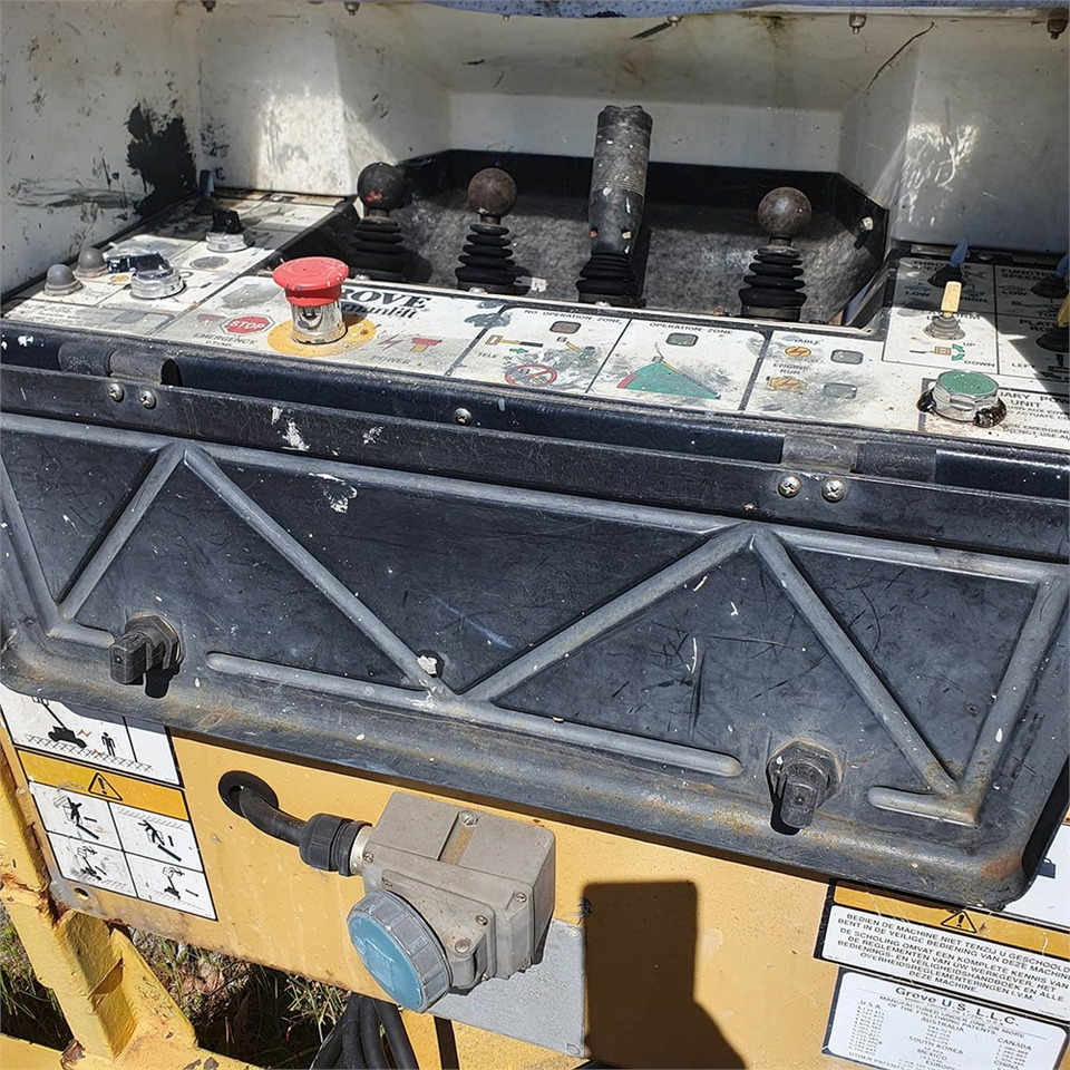 Grove MZ72 DXT - Телескопична платформа: снимка 4 Grove MZ72 DXT - Телескопична платформа: снимка 4