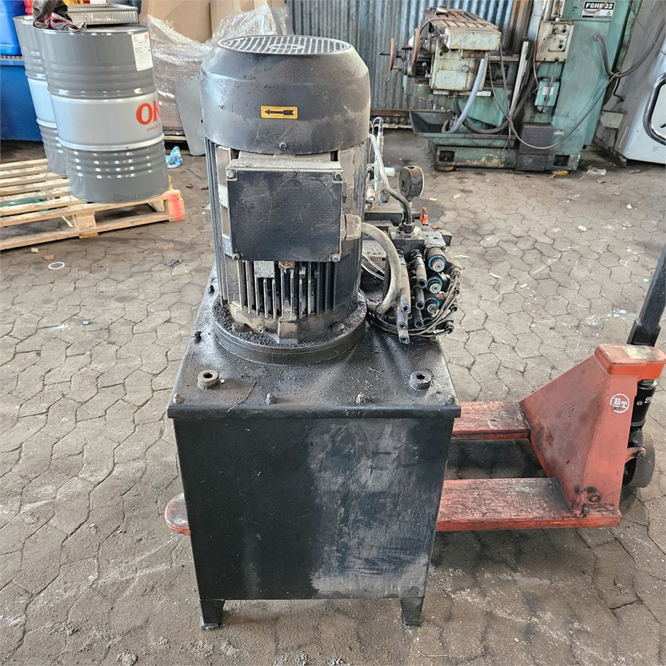 HG 9501021 - Инструмент/ Оборудване: снимка 2 HG 9501021 - Инструмент/ Оборудване: снимка 2