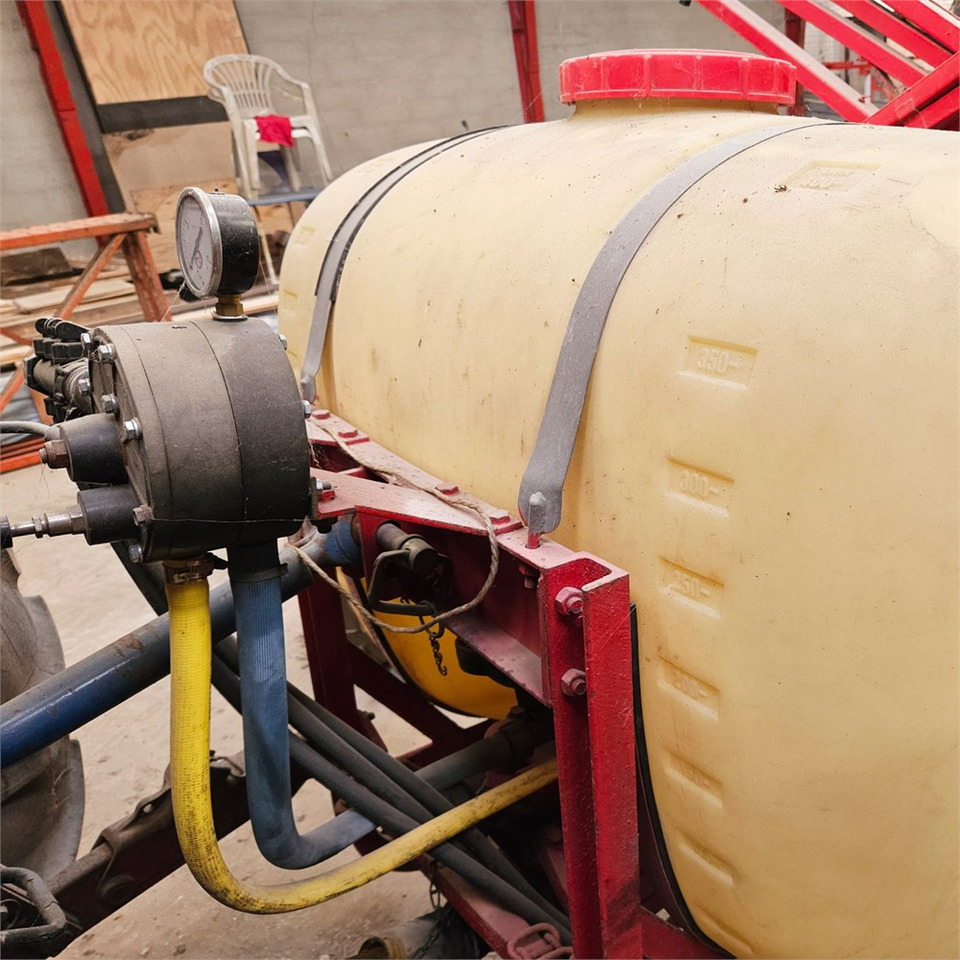 Hardi 400 liter - Пръскачка: снимка 5 Hardi 400 liter - Пръскачка: снимка 5