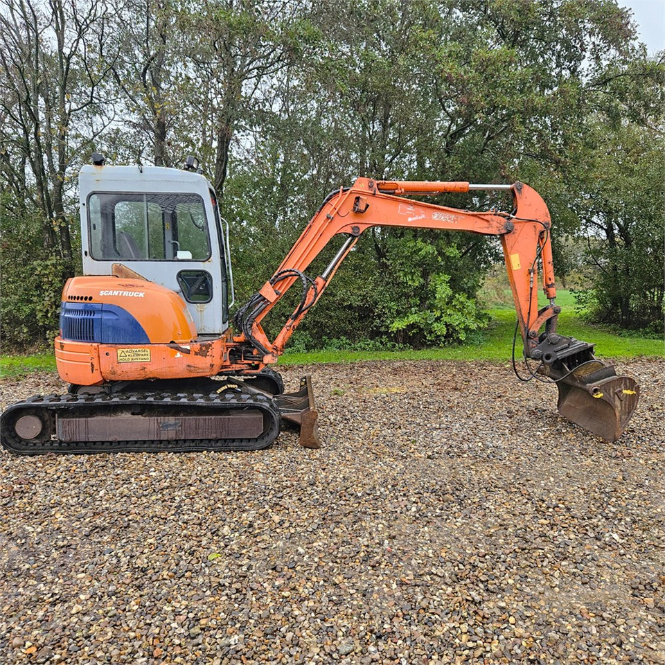 Hitachi FH50 U - Мини багер: снимка 1 Hitachi FH50 U - Мини багер: снимка 1