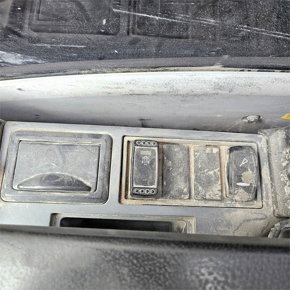 Лизинг на Hitachi ZX210 LC-5B Hitachi ZX210 LC-5B: снимка 13