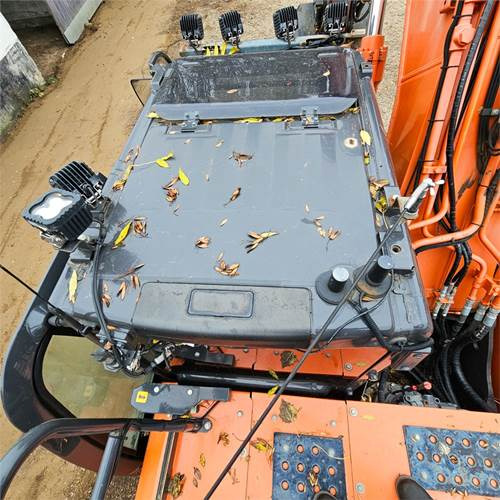 Верижен багер Hitachi ZX210 LC-6: снимка 37 Верижен багер Hitachi ZX210 LC-6: снимка 37