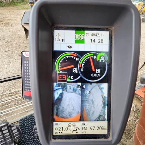 Верижен багер Hitachi ZX210 LC-6: снимка 18 Верижен багер Hitachi ZX210 LC-6: снимка 18