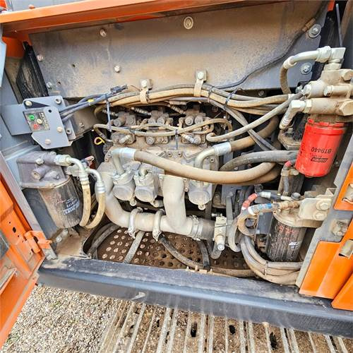 Верижен багер Hitachi ZX210 LC-6: снимка 38 Верижен багер Hitachi ZX210 LC-6: снимка 38