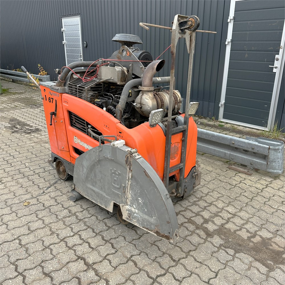 Husqvarna FS7000 D - Машина за бетон: снимка 3 Husqvarna FS7000 D - Машина за бетон: снимка 3