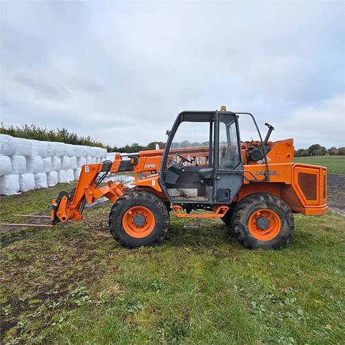 Italmacchine / Terex Lift 2009 - Телескопичен товарач: снимка 5 Italmacchine / Terex Lift 2009 - Телескопичен товарач: снимка 5