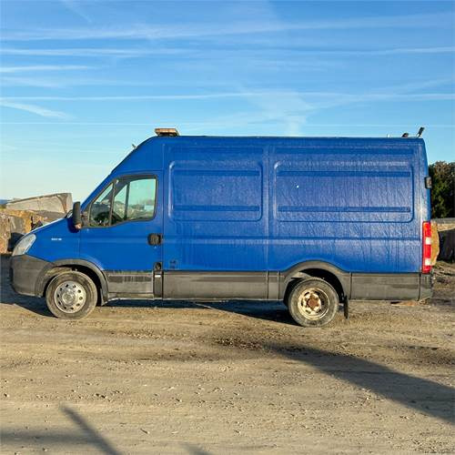 Iveco 35C15AV (12,0M3) EU4 - Товарен бус: снимка 3 Iveco 35C15AV (12,0M3) EU4 - Товарен бус: снимка 3