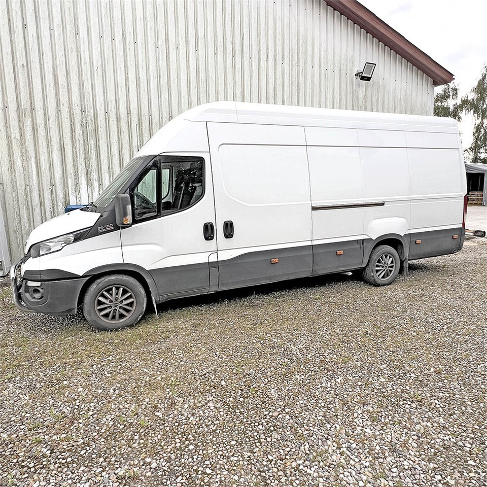 Iveco 35s18 - Товарен бус: снимка 4 Iveco 35s18 - Товарен бус: снимка 4