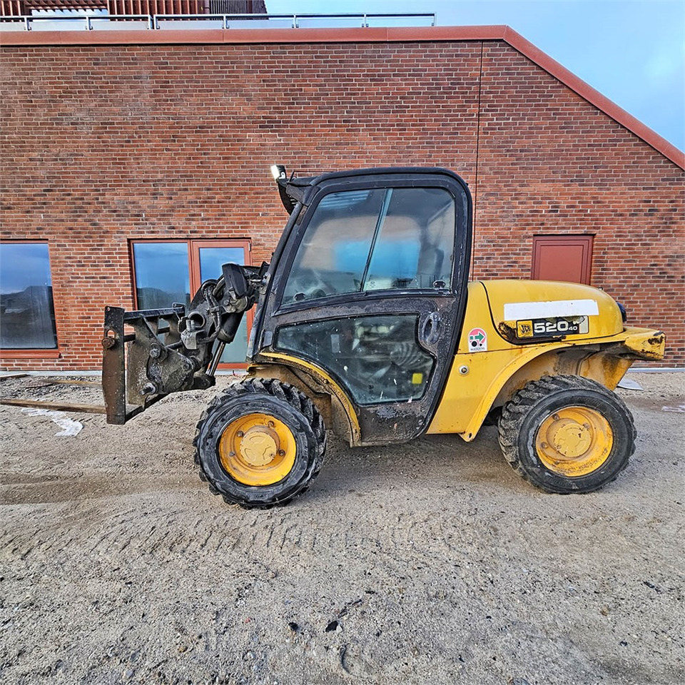 JCB 520-40 - Телескопичен товарач: снимка 2 JCB 520-40 - Телескопичен товарач: снимка 2