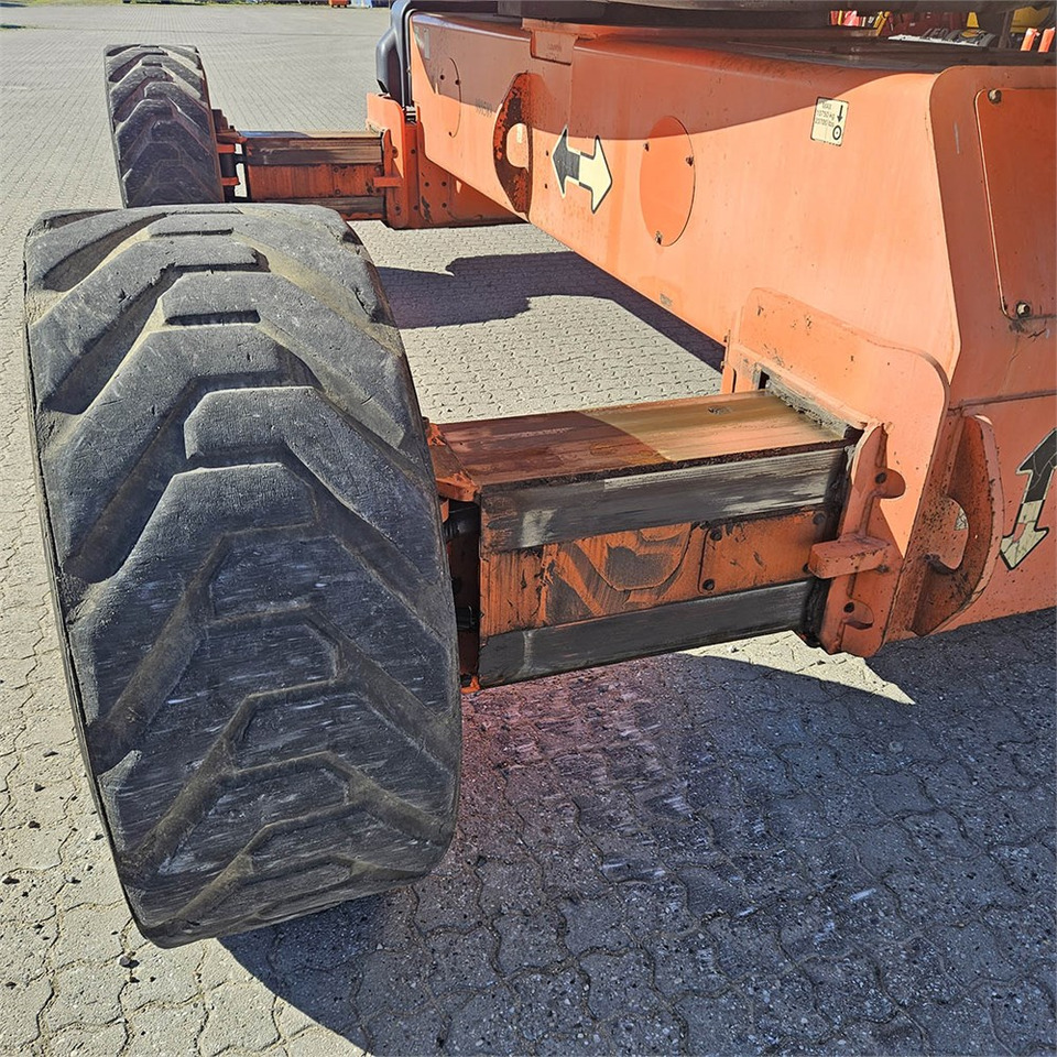Артикулираща платформа JLG 1250 AJP: снимка 38