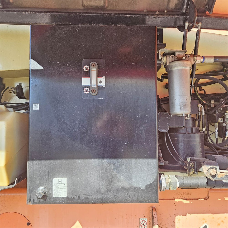 Артикулираща платформа JLG 1250 AJP: снимка 37