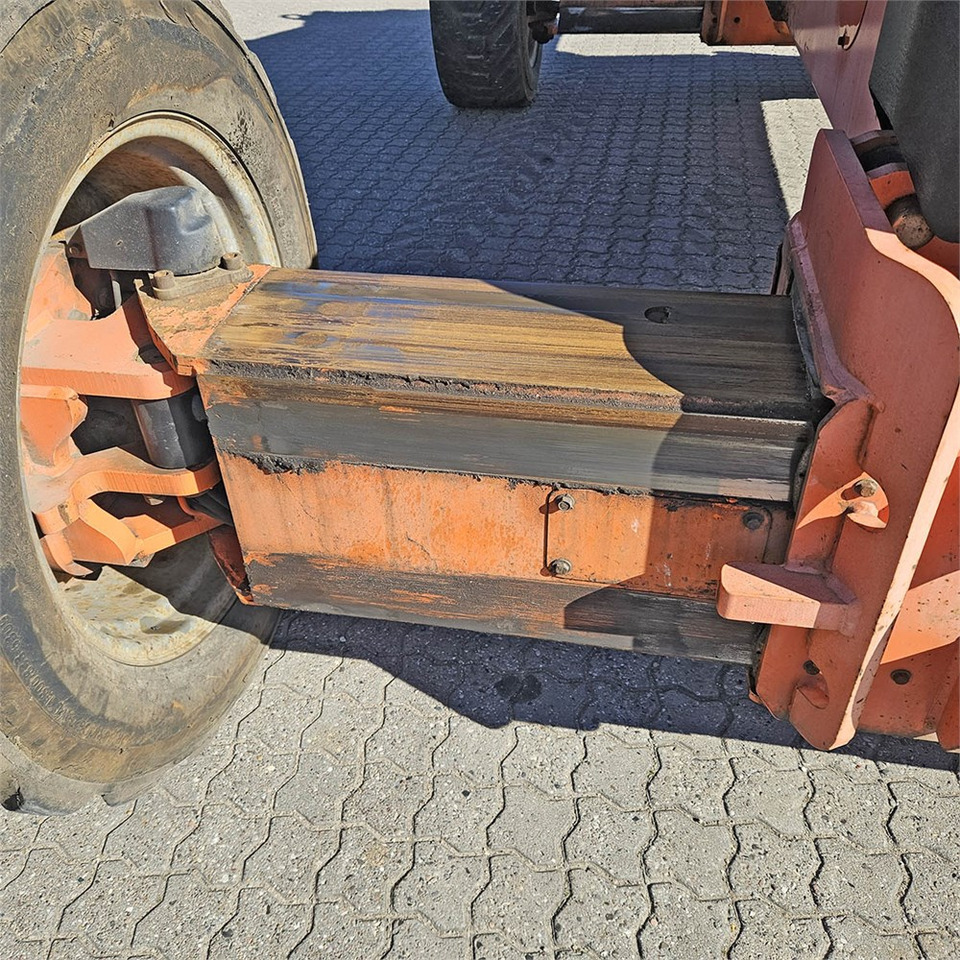 Артикулираща платформа JLG 1250 AJP: снимка 41