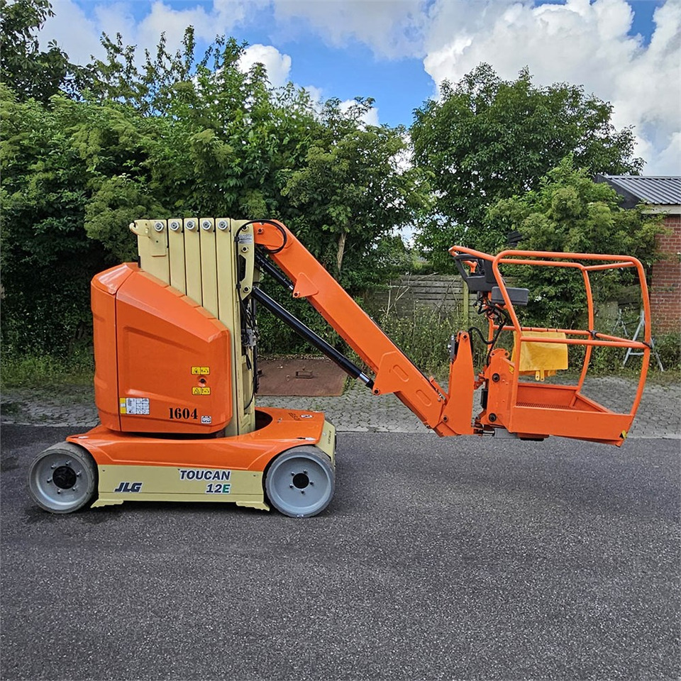 JLG Toucan 12 E - Вертикална работна платформа: снимка 1 JLG Toucan 12 E - Вертикална работна платформа: снимка 1