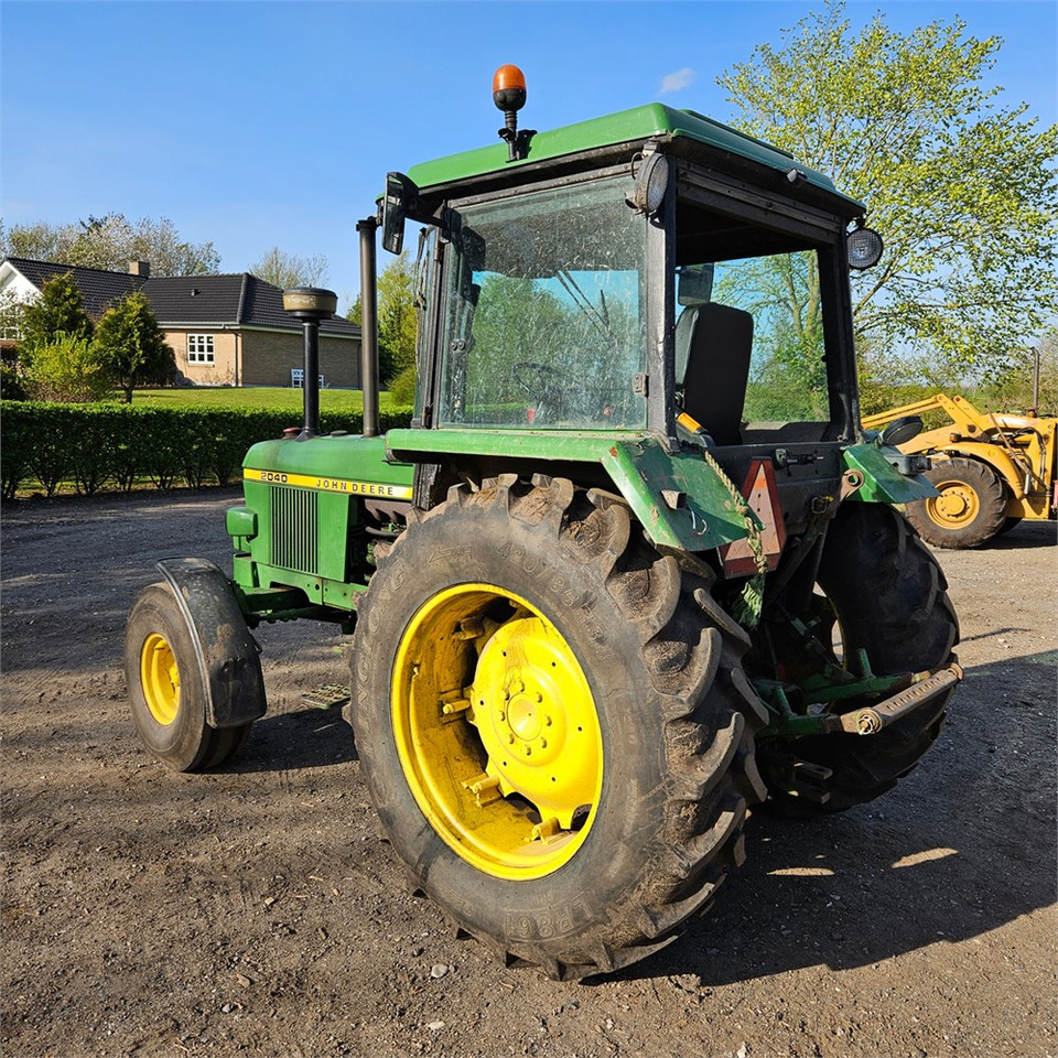 John Deere 2040 - Трактор: снимка 4 John Deere 2040 - Трактор: снимка 4