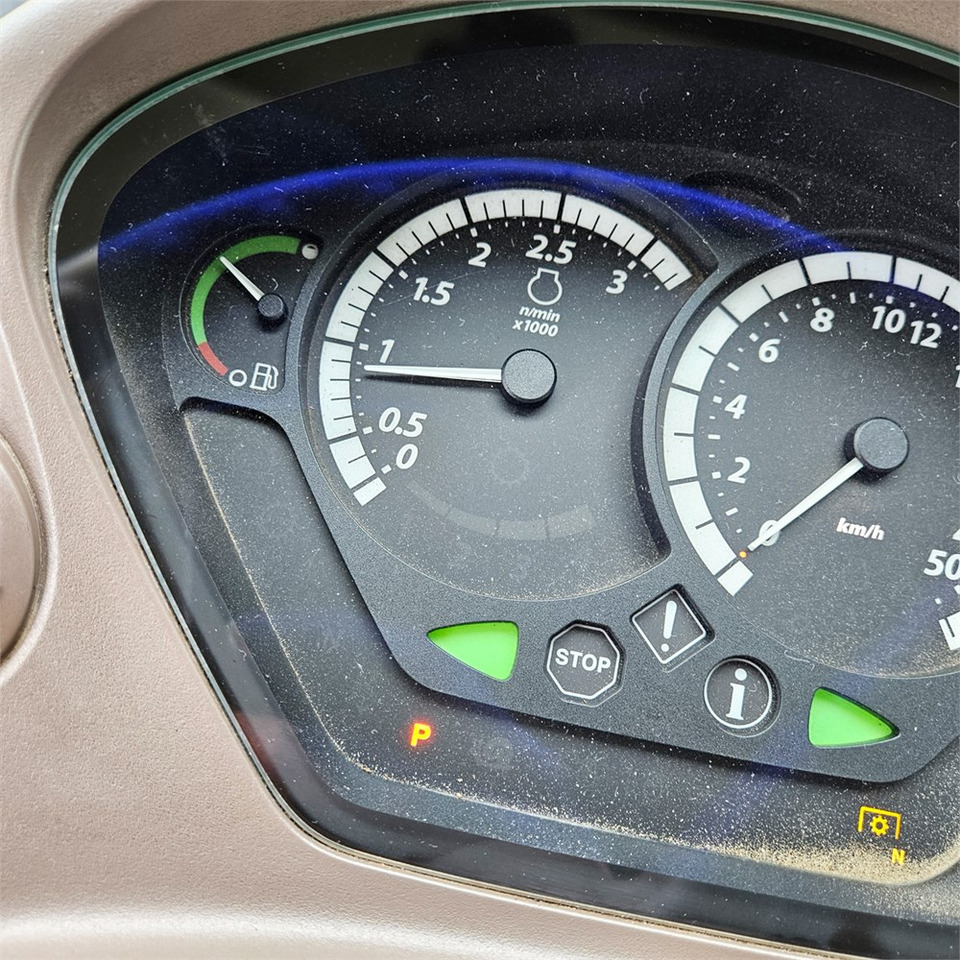 Трактор John Deere 6930 MW2: снимка 16