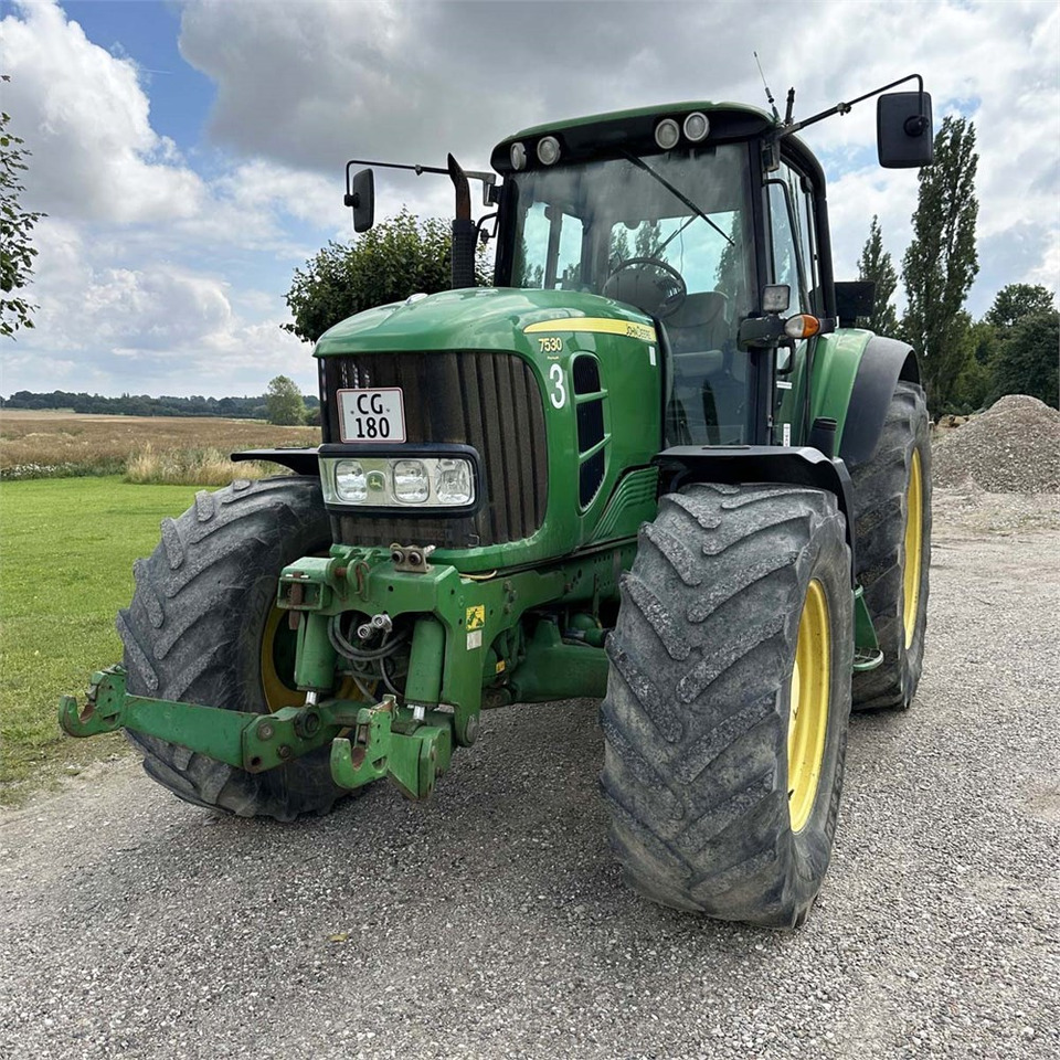 John Deere 7530 - Трактор: снимка 3 John Deere 7530 - Трактор: снимка 3