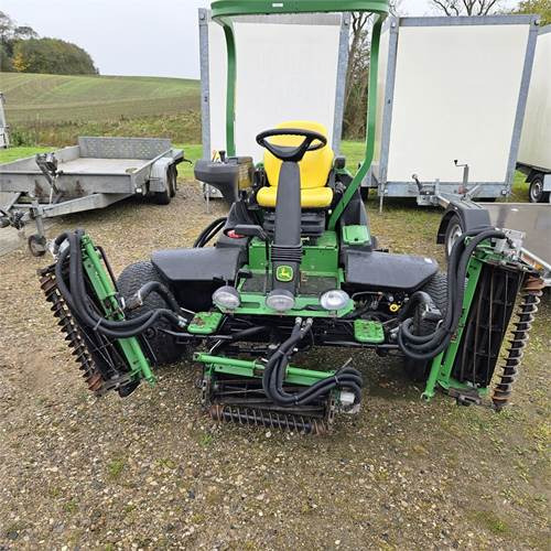 John Deere 7700 Precisioncut - Косачка за трева: снимка 2 John Deere 7700 Precisioncut - Косачка за трева: снимка 2