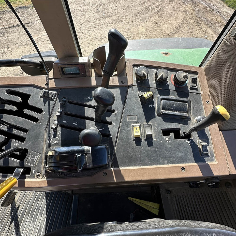 Трактор John Deere 7810: снимка 14