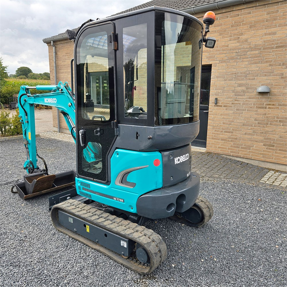 Kobelco SK17 SR-3 - Мини багер: снимка 3 Kobelco SK17 SR-3 - Мини багер: снимка 3