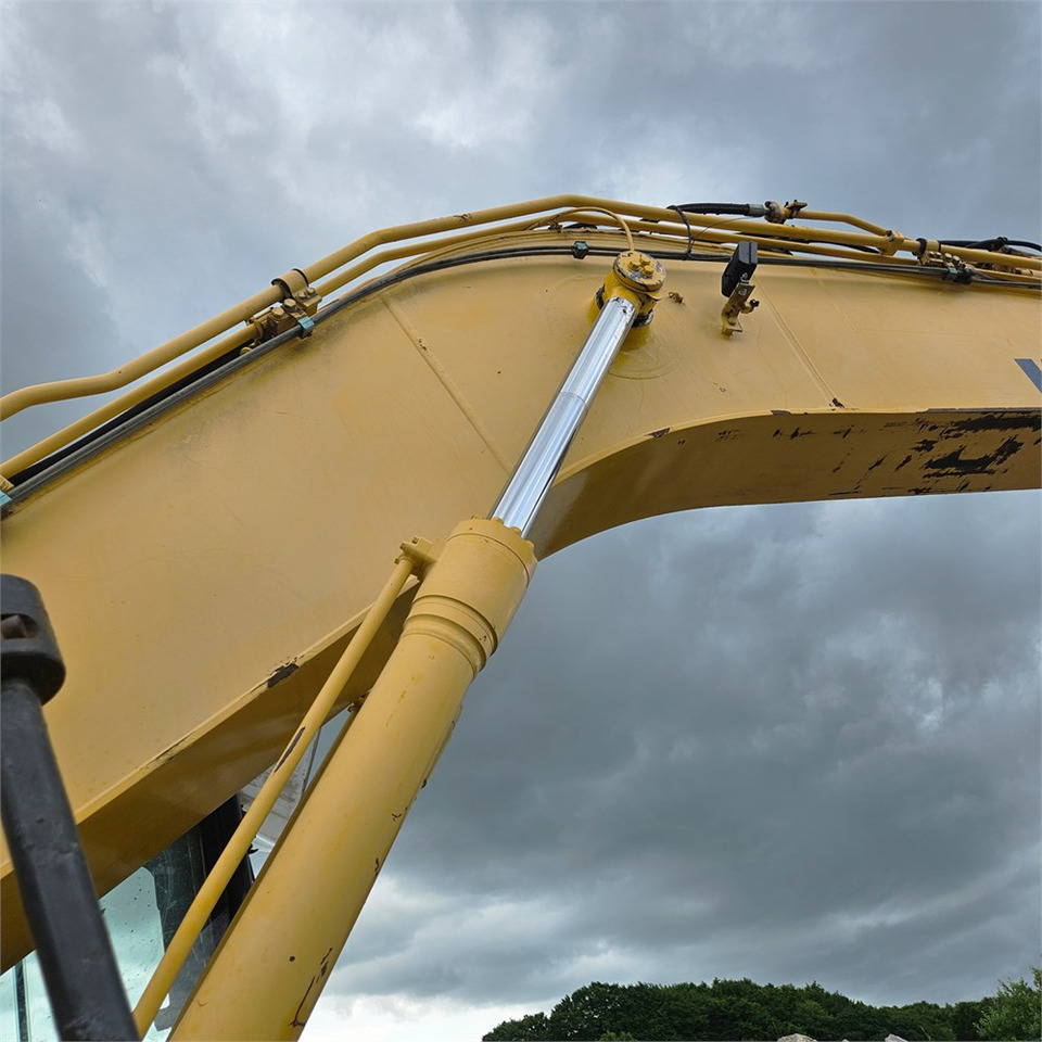 Верижен багер Komatsu PC210 LC-8: снимка 23