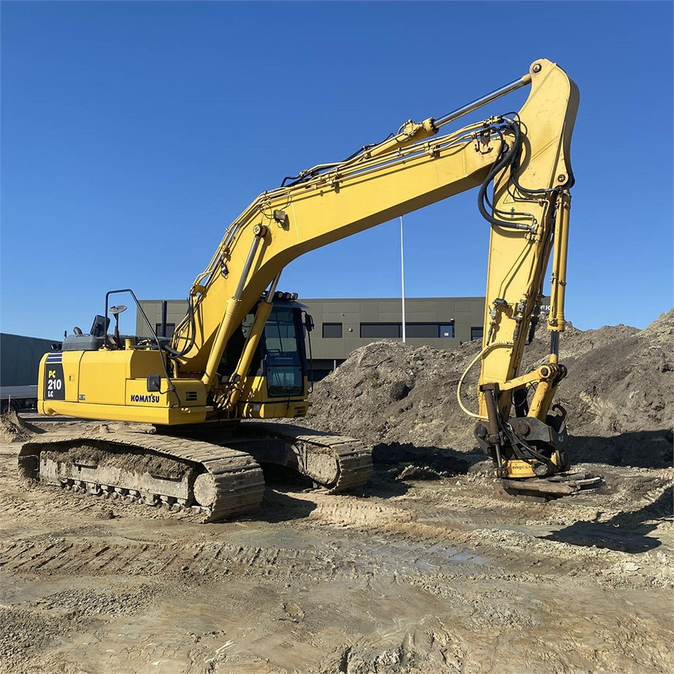 Komatsu PC210 LC-8K - Верижен багер: снимка 5 Komatsu PC210 LC-8K - Верижен багер: снимка 5