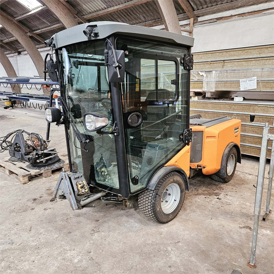 Kärcher PF-C MIC42 - Комунална/ Специална техника: снимка 3 Kärcher PF-C MIC42 - Комунална/ Специална техника: снимка 3