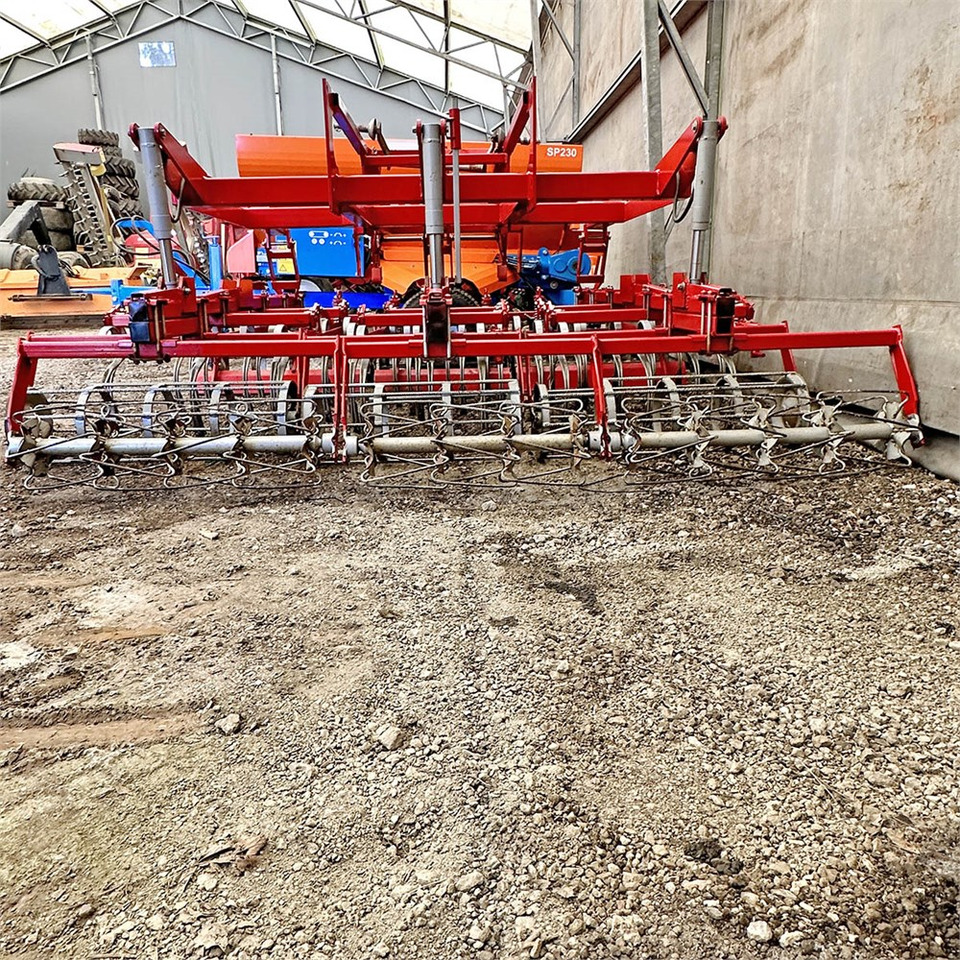 Kongskilde Germinator 3M - Култиватор: снимка 4 Kongskilde Germinator 3M - Култиватор: снимка 4