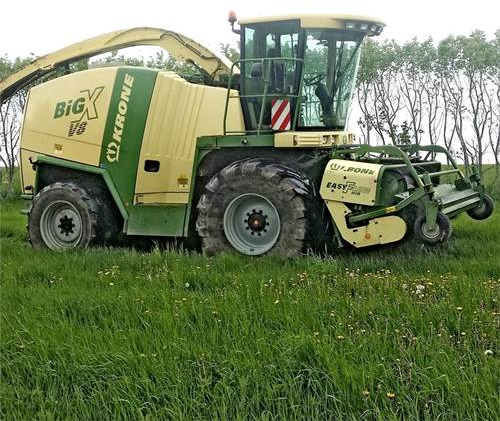 Krone BiG X V8 - Силажокомбайн: снимка 4 Krone BiG X V8 - Силажокомбайн: снимка 4