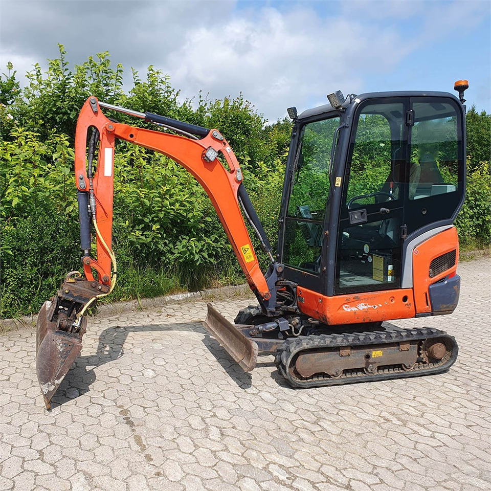Kubota KX019-4 - Мини багер: снимка 1 Kubota KX019-4 - Мини багер: снимка 1