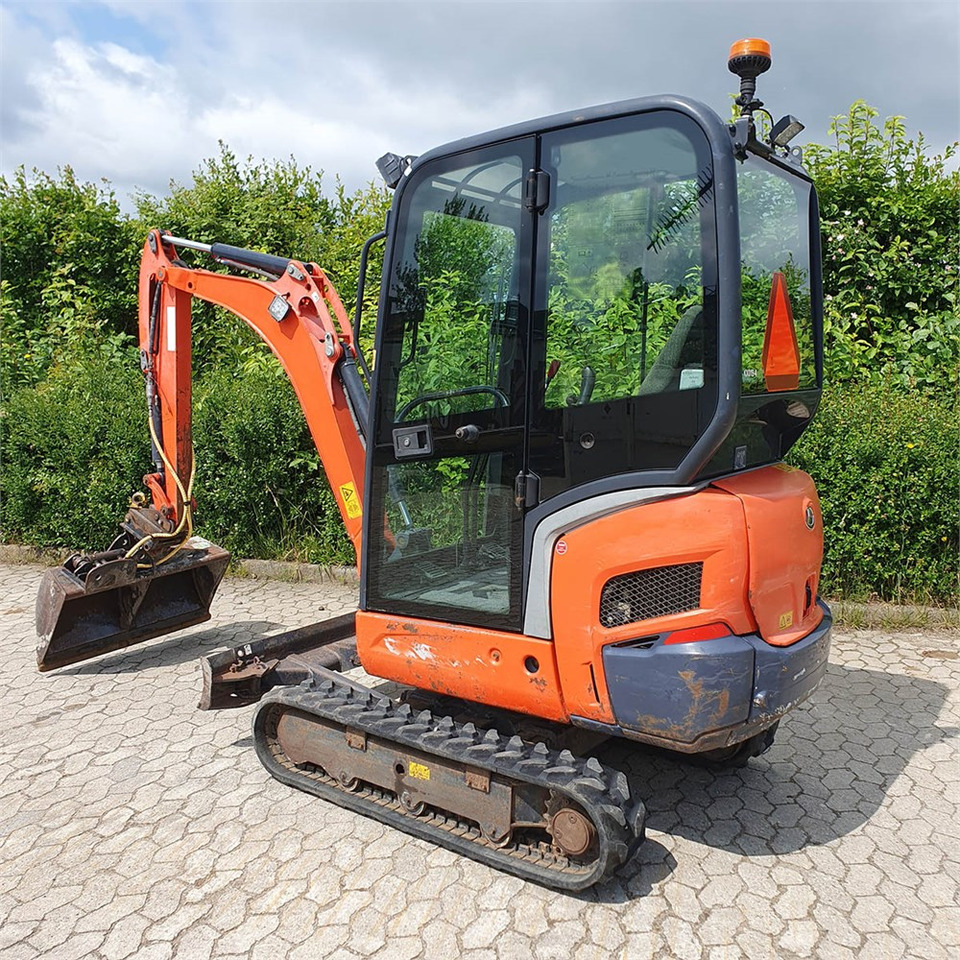 Kubota KX019-4 - Мини багер: снимка 3 Kubota KX019-4 - Мини багер: снимка 3