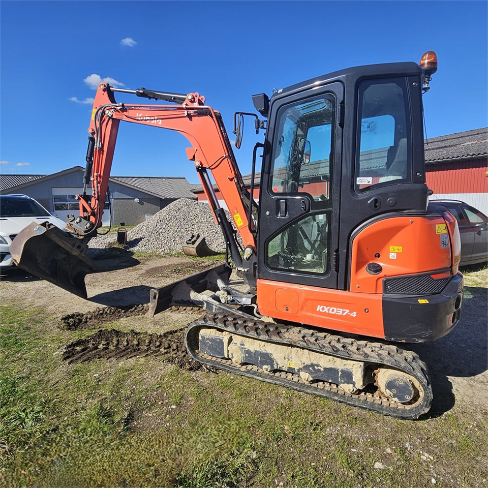 Kubota KX037-4 - Мини багер: снимка 2 Kubota KX037-4 - Мини багер: снимка 2
