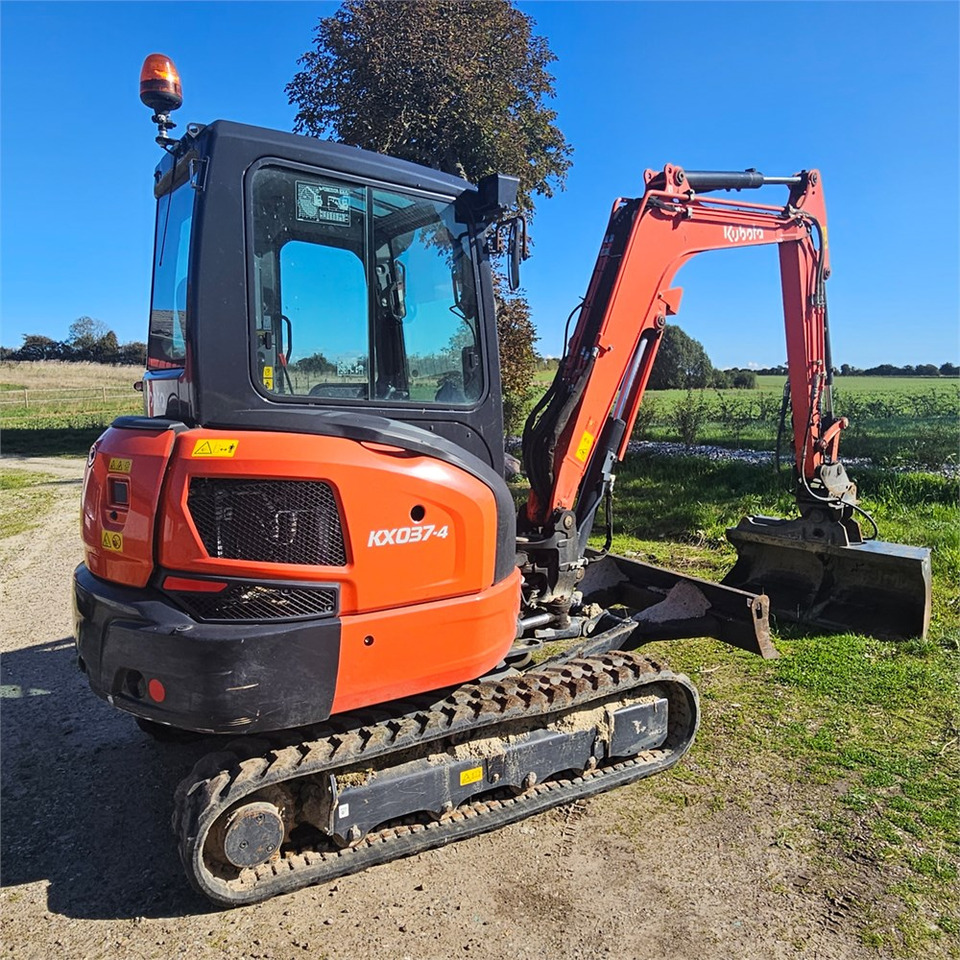 Kubota KX037-4 - Мини багер: снимка 4 Kubota KX037-4 - Мини багер: снимка 4