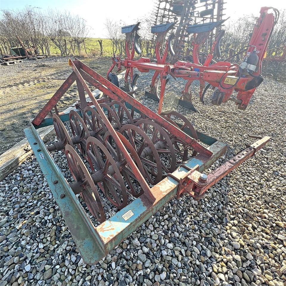 Kuhn Master 120 - Плуг: снимка 3 Kuhn Master 120 - Плуг: снимка 3