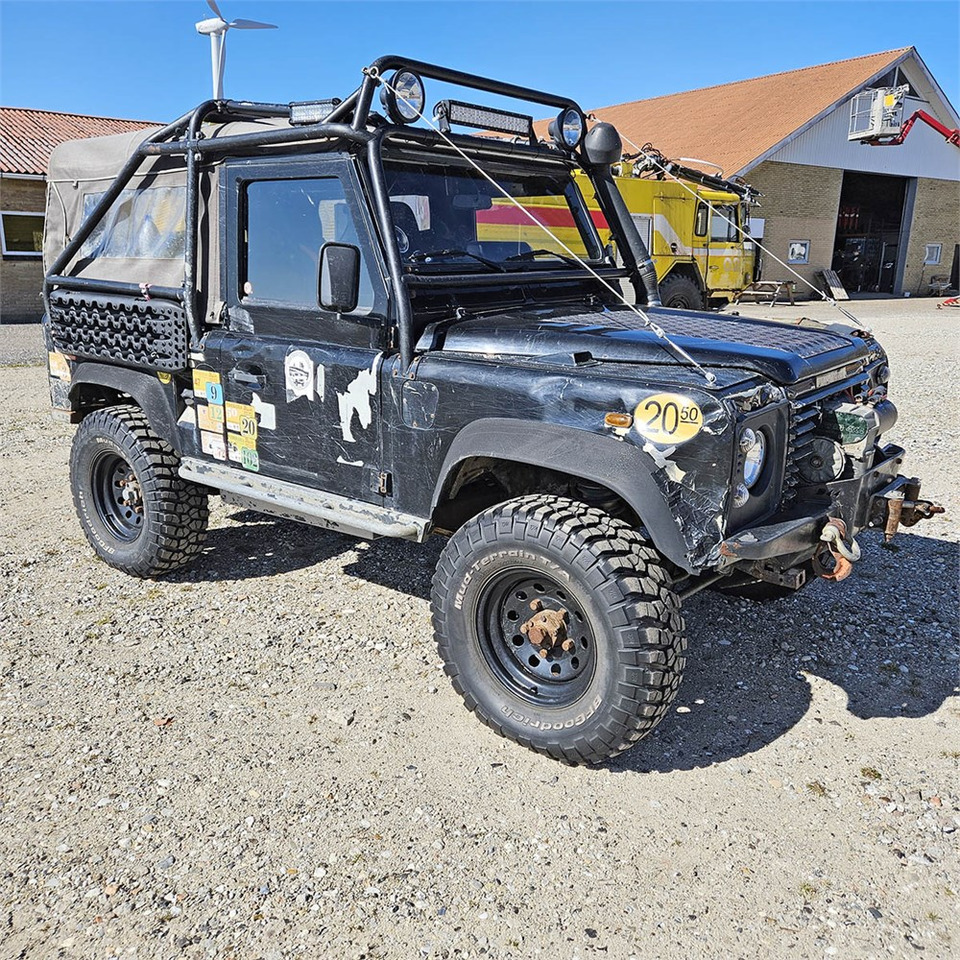 Land Rover Defender 90 - Лек автомобил: снимка 1 Land Rover Defender 90 - Лек автомобил: снимка 1