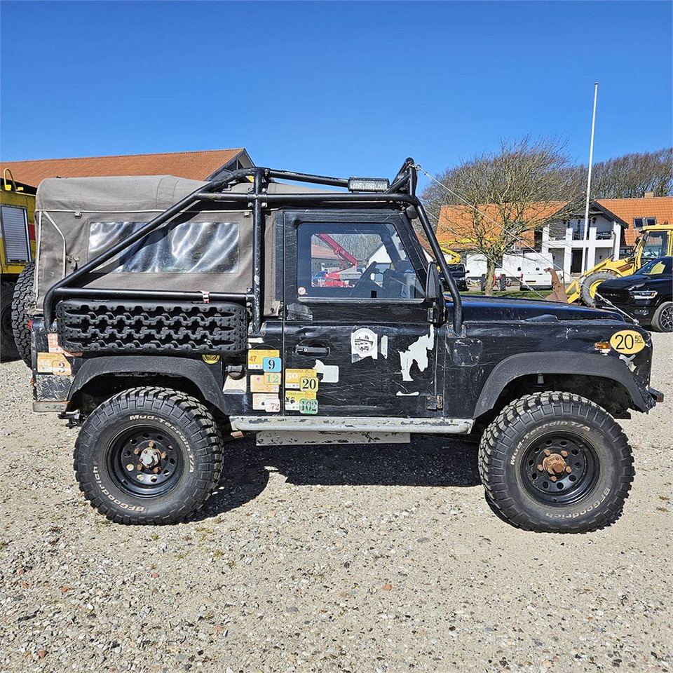 Land Rover Defender 90 - Лек автомобил: снимка 3 Land Rover Defender 90 - Лек автомобил: снимка 3