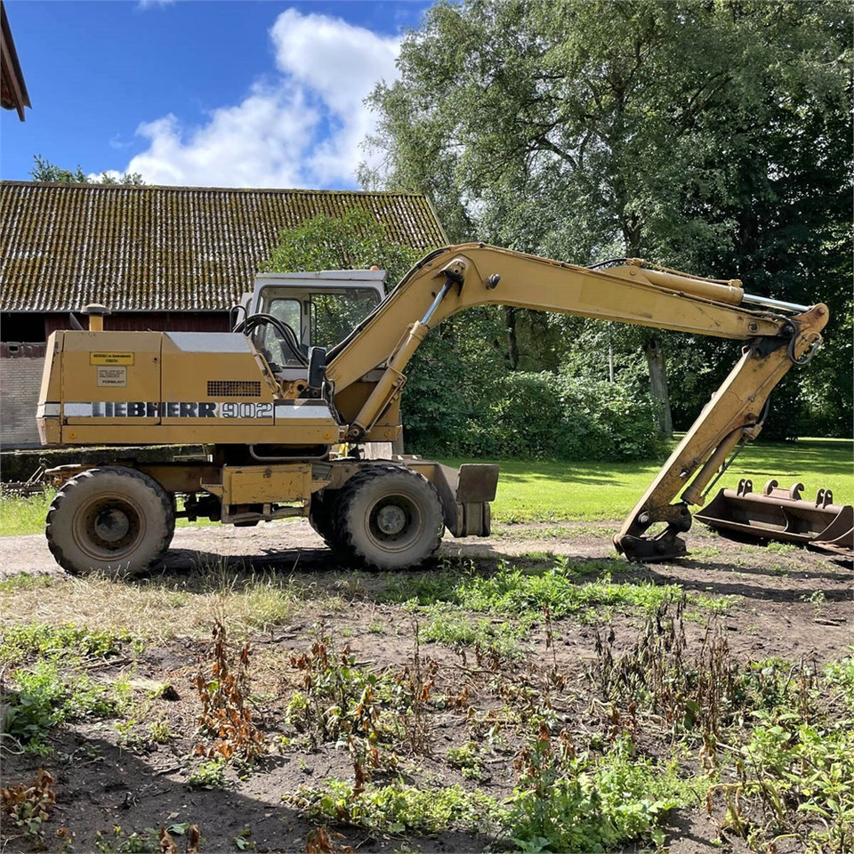 Лизинг на Liebherr A 902 Liebherr A 902: снимка 10 Лизинг на Liebherr A 902 Liebherr A 902: снимка 10