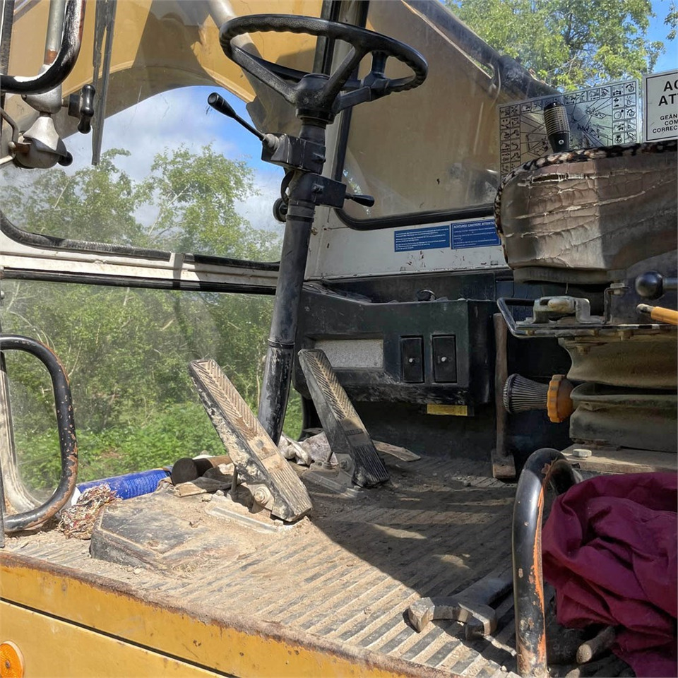 Лизинг на Liebherr A 902 Liebherr A 902: снимка 14 Лизинг на Liebherr A 902 Liebherr A 902: снимка 14