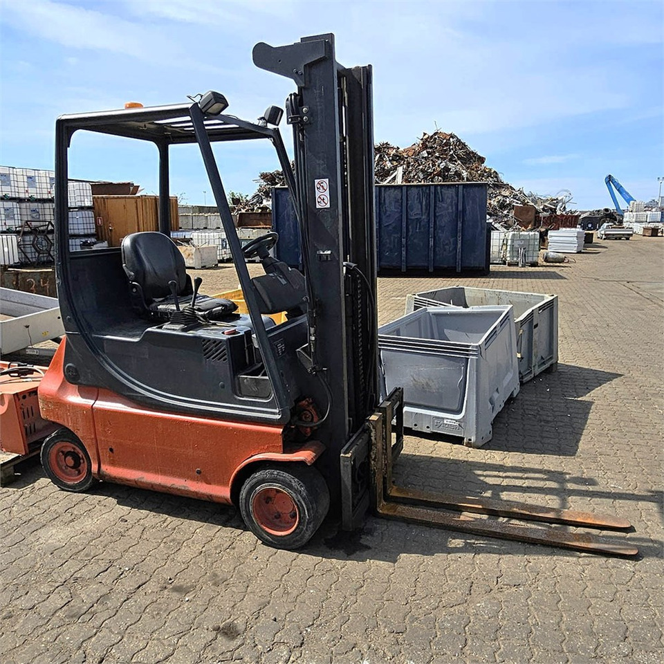 Linde E18P - Мотокар: снимка 1 Linde E18P - Мотокар: снимка 1