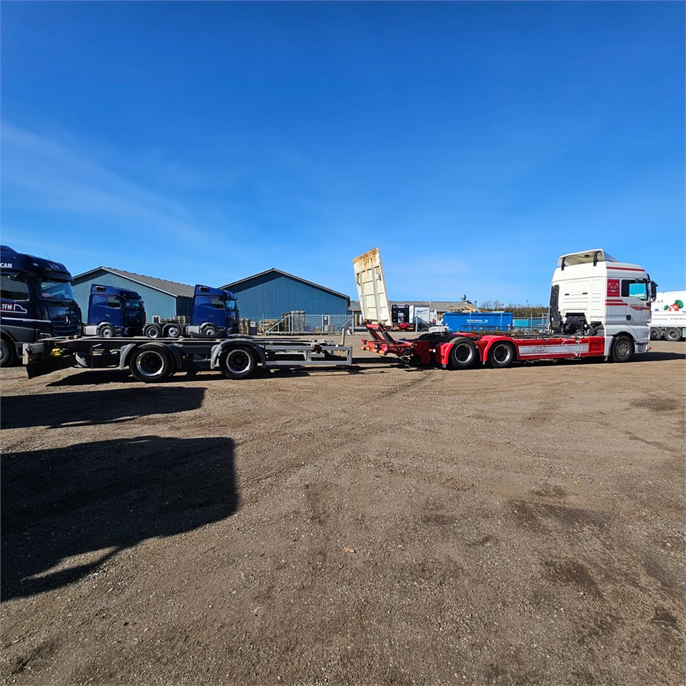 MAN TGX - Контейнеровоз/ Сменна каросерия камион: снимка 4 MAN TGX - Контейнеровоз/ Сменна каросерия камион: снимка 4