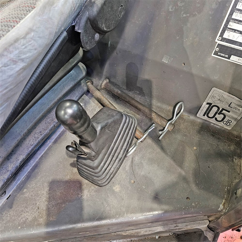 Лизинг на Manitou MC 50 Power shift Manitou MC 50 Power shift: снимка 12