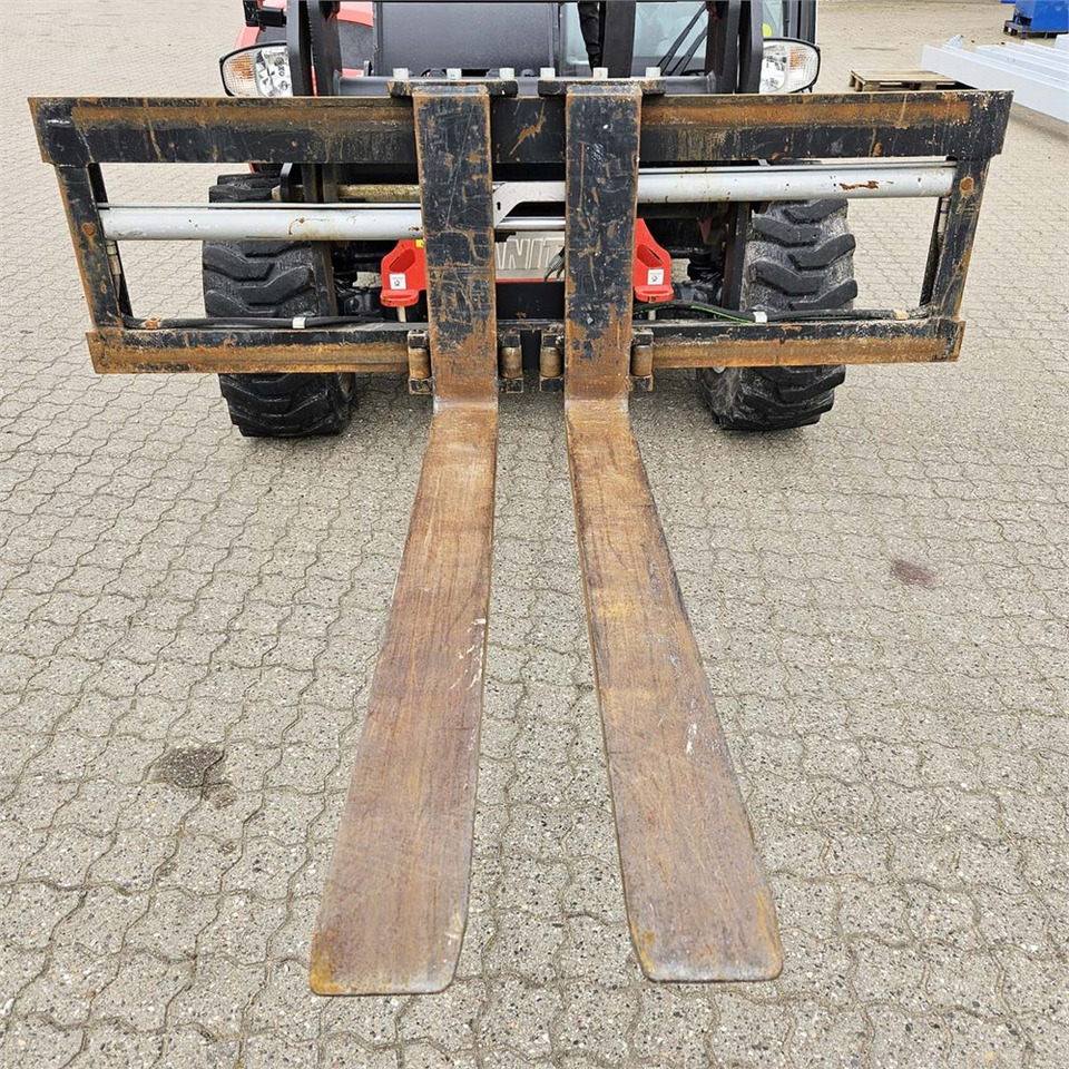 Телескопичен товарач Manitou MT625 H: снимка 44