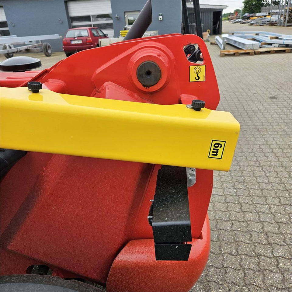 Телескопичен товарач Manitou MT625 H: снимка 36