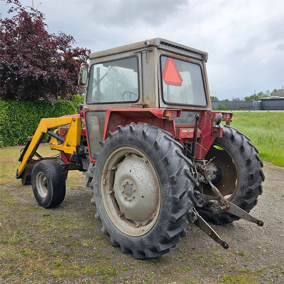 Massey Ferguson 590 - Трактор: снимка 4 Massey Ferguson 590 - Трактор: снимка 4