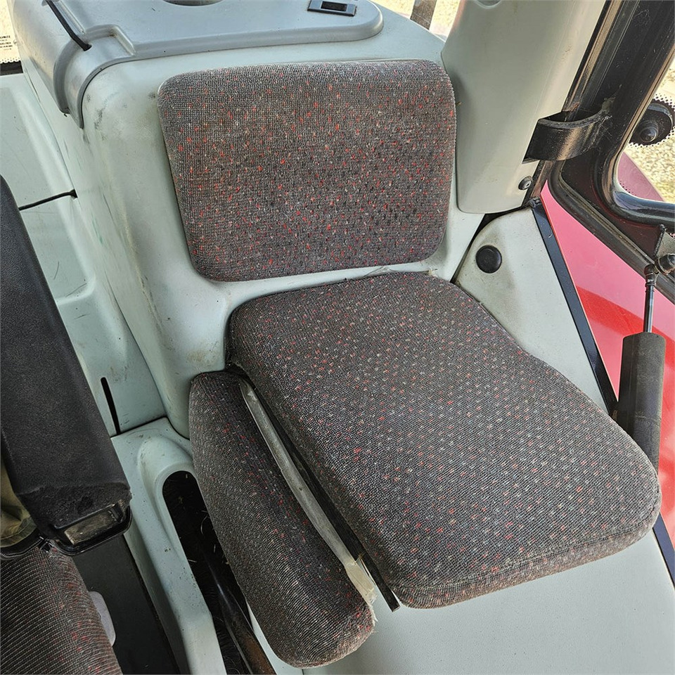 Трактор Massey Ferguson 6480: снимка 13